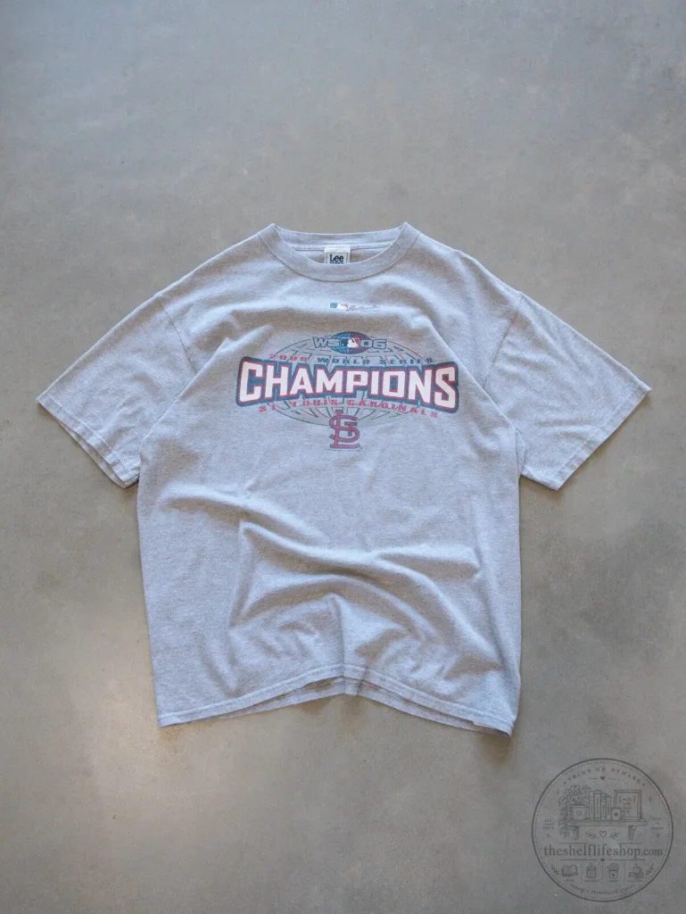 Vintage 2006 Lee Sport St. Louis Cardinals World Series Champions Tee (L)